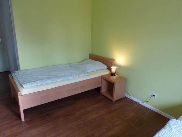 Hansehus : photo 2 de la chambre chambre lits jumeaux avec salle de bains