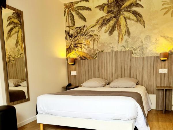 Hôtel Caravelle Contact Hôtel : photo 1 de la chambre chambre quadruple