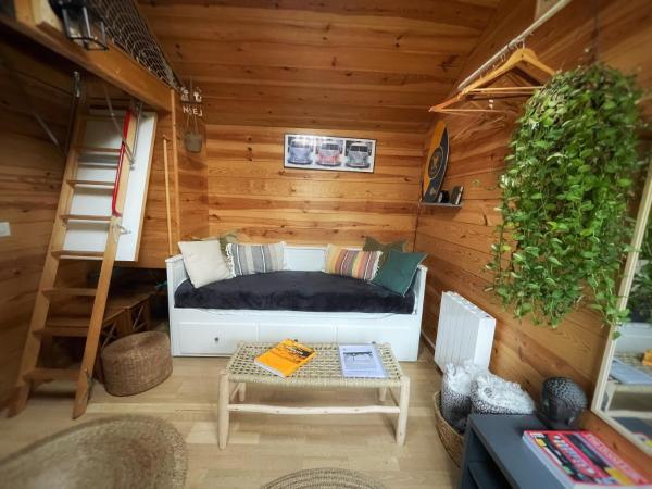 La Wodapalousa, Surf & Crossfit Guesthouse, 800m from Beach : photo 5 de la chambre chalet