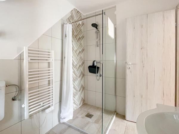 Zen House : photo 8 de la chambre chambre double deluxe avec douche