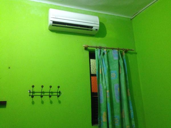 Nega Maluca Guesthouse : photo 4 de la chambre chambre double avec salle de bains commune