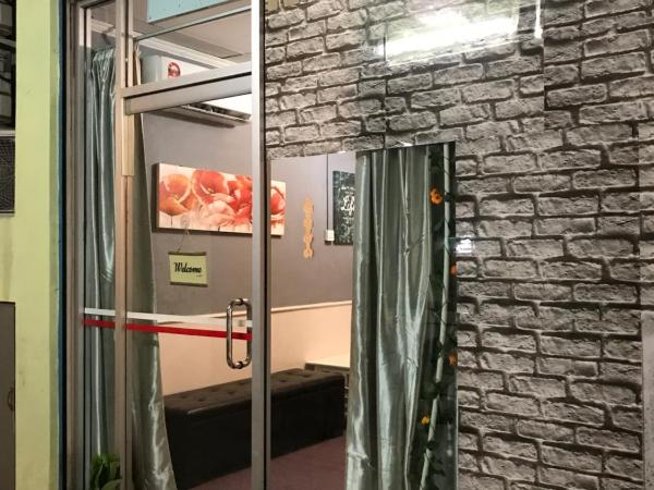 Nusantara Mattwaddien Hostel : photo 8 de la chambre chambre double