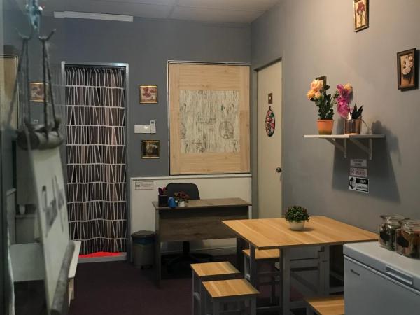 Nusantara Mattwaddien Hostel : photo 2 de la chambre chambre simple