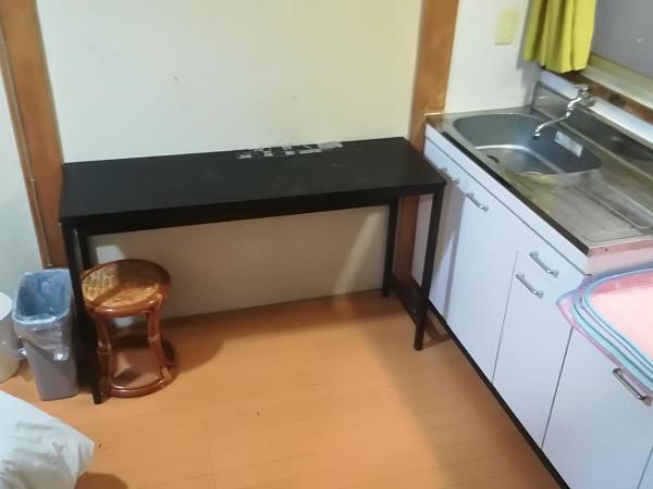 Guesthouse Oasis : photo 7 de la chambre chambre triple Économique avec salle de bains commune