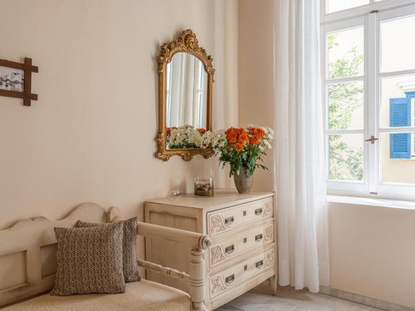 Suites Pandora : photo 4 de la chambre suite - vue sur jardin