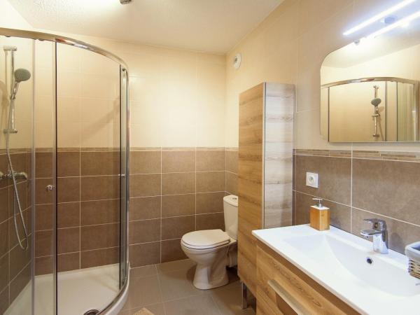 Villa Serafina Apartements : photo 10 de la chambre studio double avec terrasse