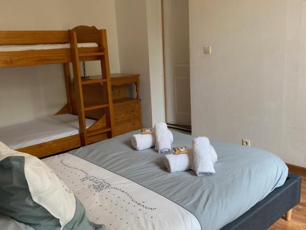 Le Clos Ligérien : photo 2 de la chambre suite - vue sur piscine