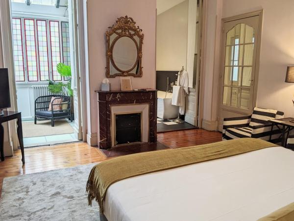 L'Hôtel Particulier Bordeaux : photo 1 de la chambre suite prestige