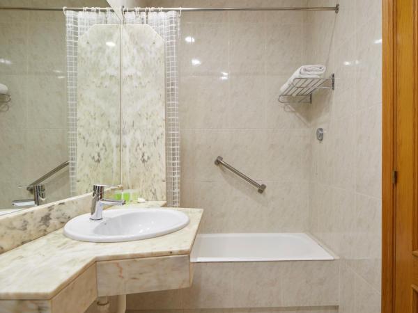 Pensión Alemana : photo 9 de la chambre chambre double ou lits jumeaux - donnant sur l'intérieur