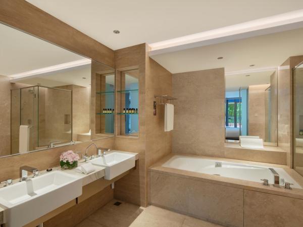 Dongguan Forum Hotel and Apartment - Former Pullman hotel Dongguan Forum : photo 5 de la chambre executive king size room, mountain view