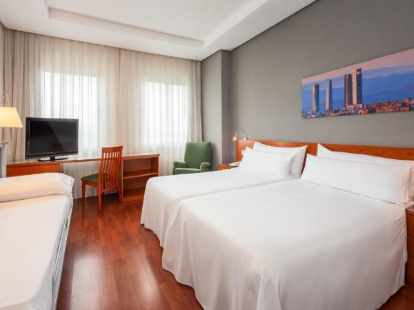 Hotel Madrid Chamartín, Affiliated by Meliá : photo 1 de la chambre chambre double ou lits jumeaux