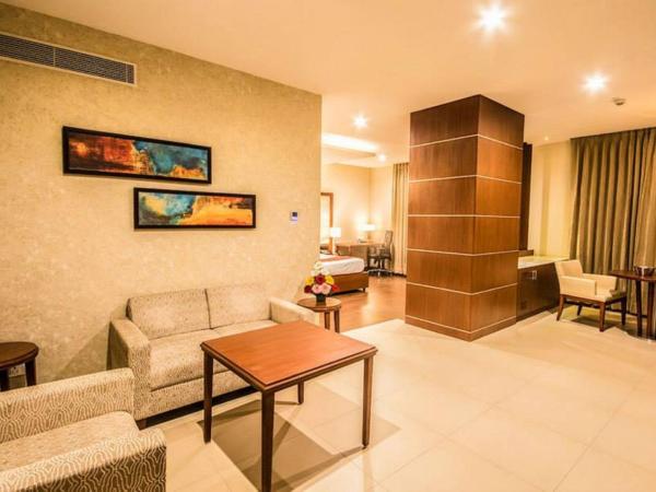 The Altruist Business Hotel Hitech : photo 5 de la chambre suite lit king-size