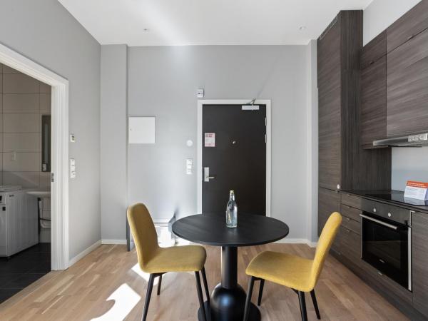 numa l Topp Apartments : photo 3 de la chambre large studio with kitchen - single bed, accessible