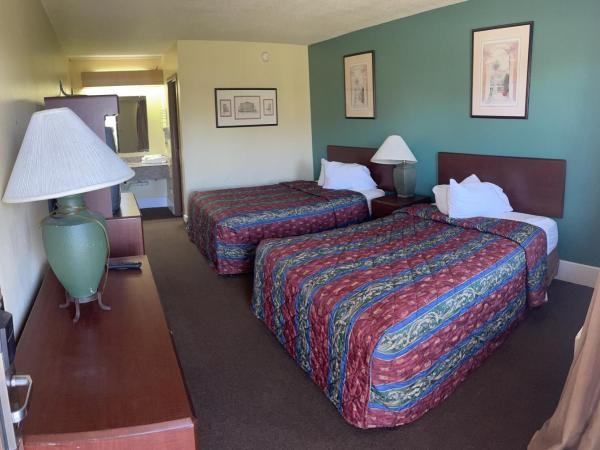 Hilltop Inn Pittsburgh : photo 1 de la chambre chambre double avec 2 lits doubles - fumeurs