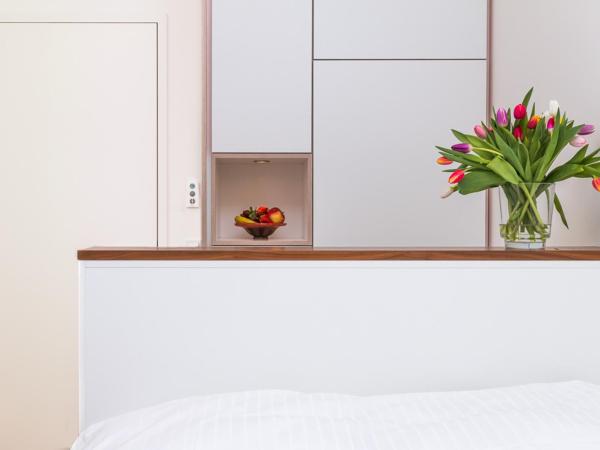 Seminarhaus S1516 : photo 7 de la chambre chambre double avec balcon et salle de bains commune