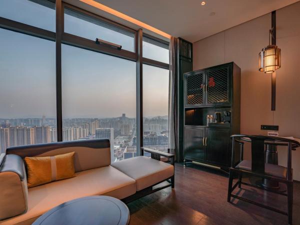 Sofitel Hangzhou Yingguan : photo 4 de la chambre chambre lits jumeaux - vue sur ville