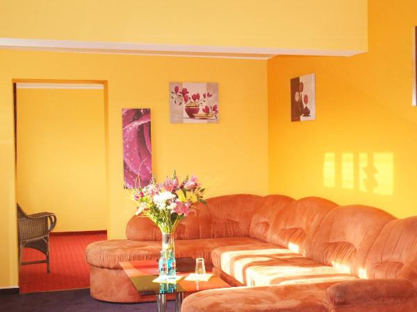 Hotel am Buschkrugpark : photo 6 de la chambre studio