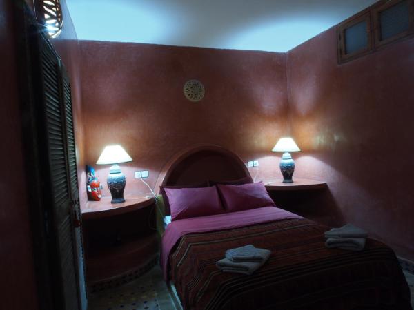 Villa Grenadine : photo 4 de la chambre chambre double avec salle de bains commune