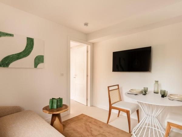 Maison Carla Rosa Cannes : photo 4 de la chambre suite junior