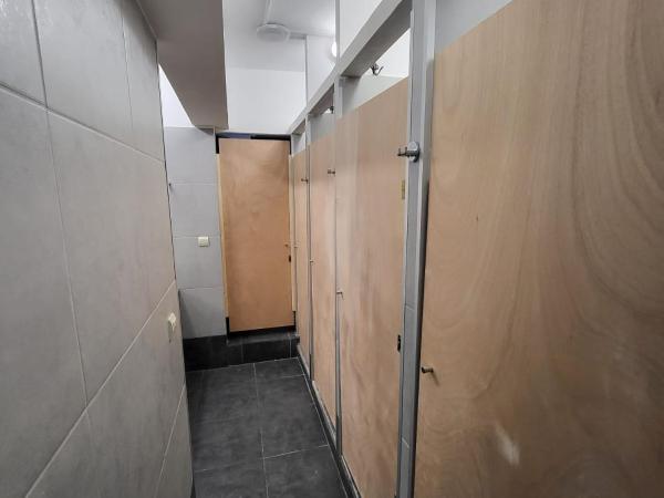 26 Amalias : photo 7 de la chambre chambre quadruple avec salle de bains commune