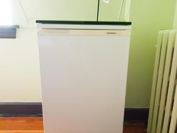 Ocean Island Inn | Backpackers | Suites : photo 5 de la chambre petite chambre double avec salle de bains commune