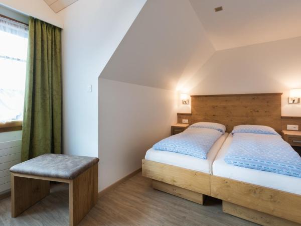 Hotel Restaurant Hirschen : photo 6 de la chambre chambre double ou lits jumeaux