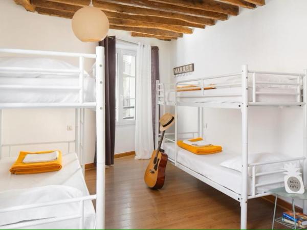 Le Village Montmartre by Hiphophostels : photo 4 de la chambre lit dans dortoir mixte (4 personnes)