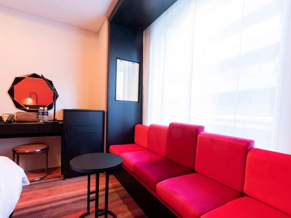 Hotel Dans Le Coeur Osaka Umeda : photo 9 de la chambre chambre lit king-size