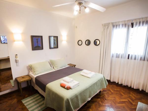 Posada de Rosas : photo 4 de la chambre chambre quadruple avec salle de bains privative