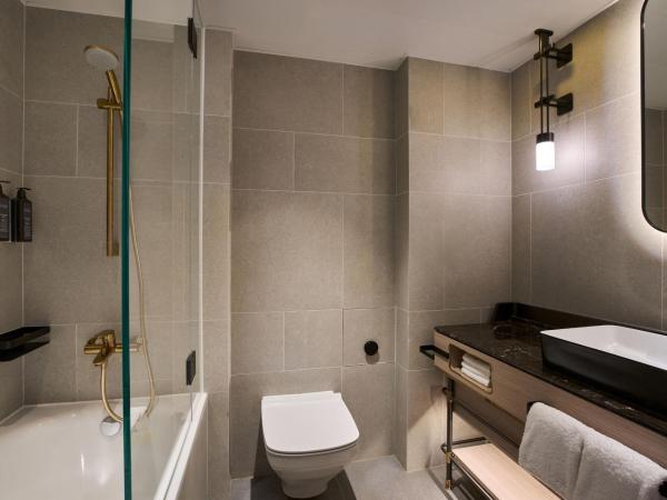 Sheraton Hong Kong Hotel & Towers : photo 4 de la chambre chambre lit king-size