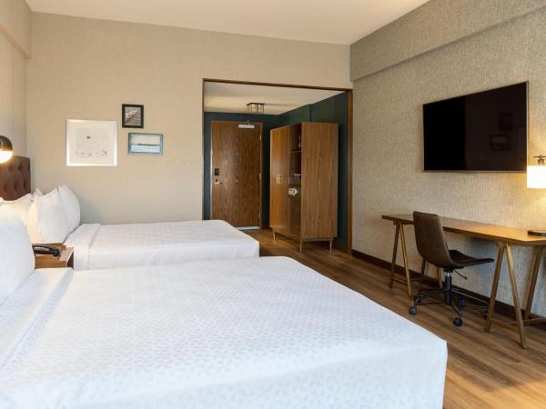 Four Points by Sheraton Monterrey Airport : photo 3 de la chambre premium executive room with two queen beds
