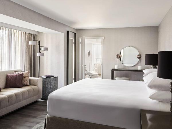 San Francisco Marriott Marquis Union Square : photo 1 de la chambre suite lit king-size vice-présidentielle avec balcon