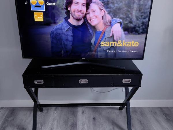 Calgary Elegant Best Garden Suite Close LRT&UC& Free Parking : photo 1 de la chambre chambre double