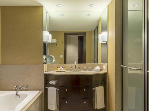 Sheraton Mendoza Hotel : photo 6 de la chambre suite 1 chambre avec 1 lit king-size