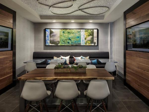 Seattle Marriott Waterfront : photo 9 de la chambre chambre king - niveau concierge