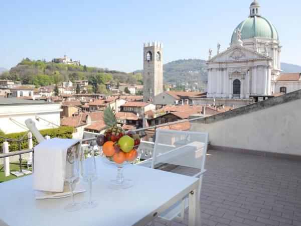 Hotel Vittoria : photo 10 de la chambre suite - vue sur ville