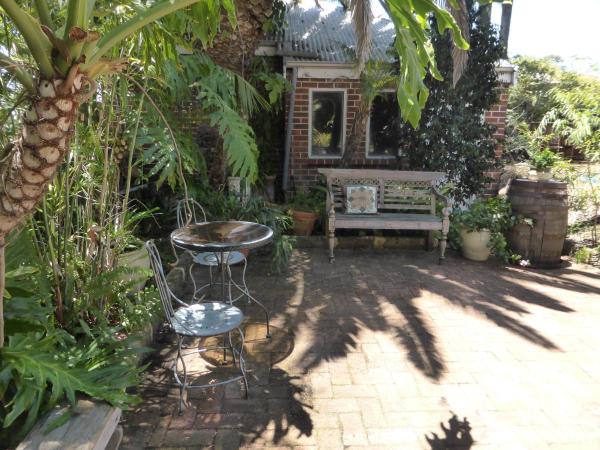 Lakeside Bed & Breakfast : photo 2 de la chambre chambre lit queen-size deluxe