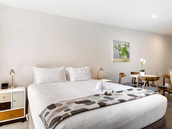 FERNZ Motel & Apartments Birkenhead : photo 10 de la chambre studio lit king-size supérieur