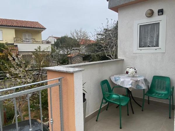 Guest House Tonica : photo 3 de la chambre petite chambre double