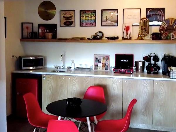 Trumbull and Porter - Detroit Downtown : photo 5 de la chambre suite lit king-size avec balcon