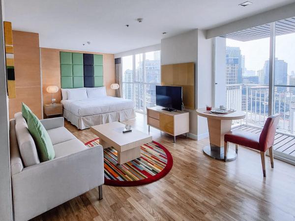 Urbana Langsuan Hotel : photo 2 de la chambre studio avec balcon