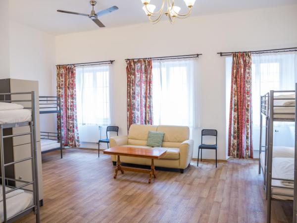 Hostel Little Quarter : photo 4 de la chambre lit dans dortoir mixte de 10 lits