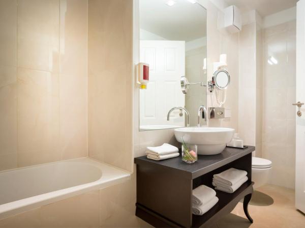 Hotel Kvarner - Liburnia : photo 7 de la chambre chambre double supérieure - vue sur mer