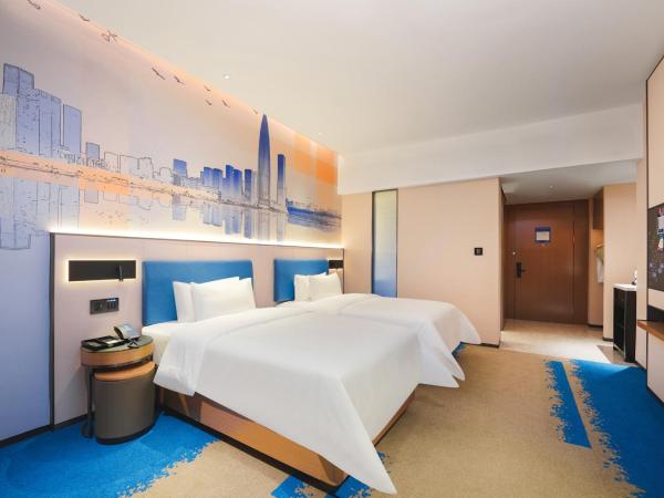 Hampton by Hilton Shenzhen Yuanshan : photo 6 de la chambre chambre lits jumeaux deluxe