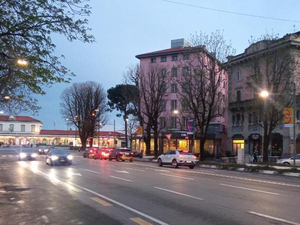 Apartment Nido Stazione : photo 2 de la chambre chambre triple avec salle de bains privative