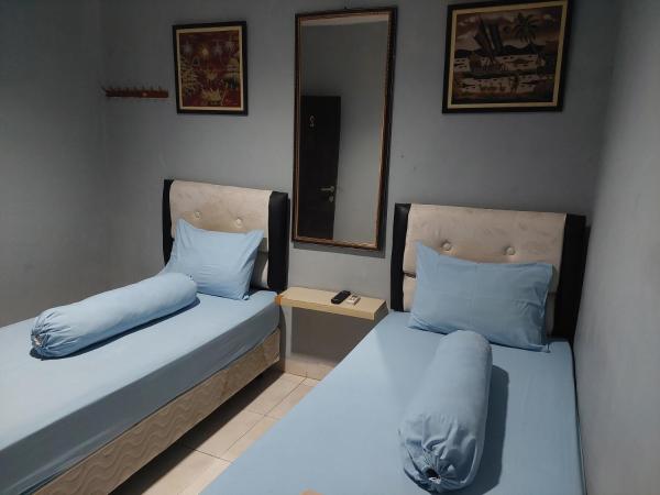 Pondok Seruni Kemanggisan Jakarta : photo 5 de la chambre chambre lits jumeaux standard