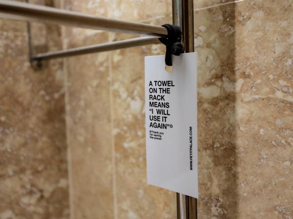 Petit Palace Arturo Soria Alcalá : photo 5 de la chambre chambre quintuple