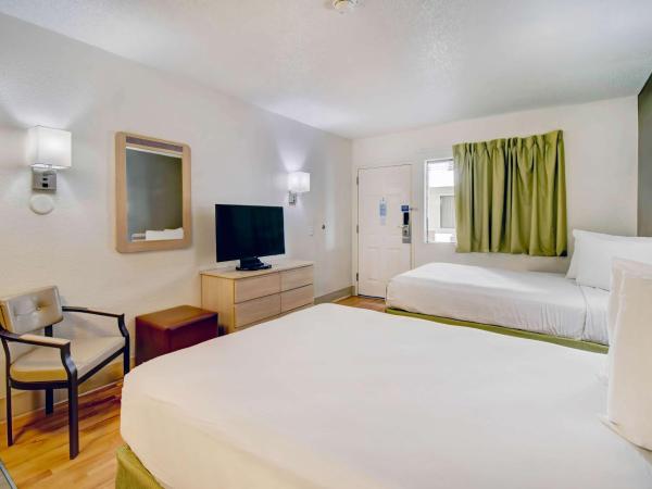 Studio 6-Tucson, AZ - Irvington Road : photo 3 de la chambre chambre quadruple de luxe - non-fumeurs