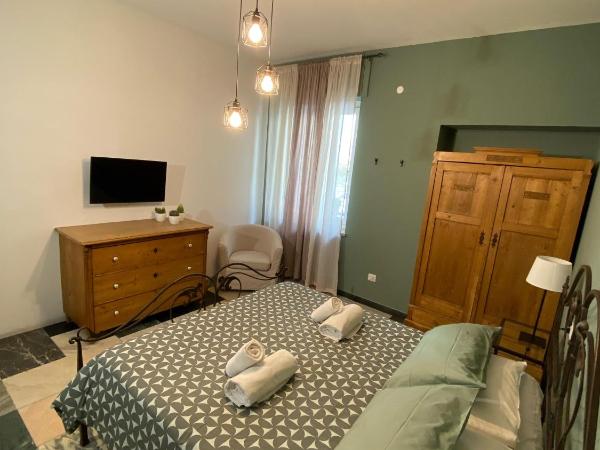 Delle Rose Rooms : photo 1 de la chambre chambre double avec salle de bains commune