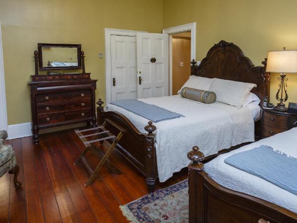 Eliza Thompson House, Historic Inns of Savannah Collection : photo 4 de la chambre chambre st. julian avec 2 lits queen-size - maison principale
